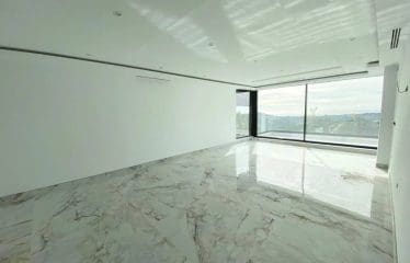 Splendide villa contemporaire avec vue sur la mer située à Marbella