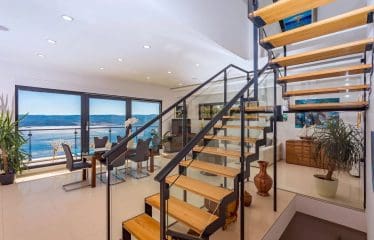 Très belle Villa en pierre située dans le quartier Omis