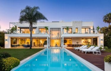 EMPLACEMENT PRIVILÉGIÉ À MARBELLA EST