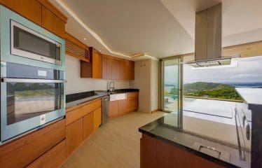 Splendide villa de luxe avec une vue panoramique sur la mer