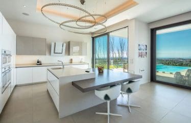 Magnifique propriété contemporaine exclusive d&rsquo;El Herrojo, à La Quinta.