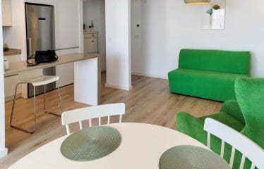 Bel appartement moderne avec une terrasse ensoleillée