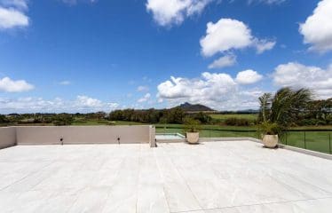 Splendide villa de Luxe  avec une vue imprenable sur la golf située à Beau Champ – Île Maurice