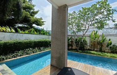 Belle propriété moderne située à Bang Tao