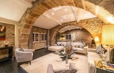 Luxueux Mas en pierre du 18ème siècle avec piscine chauffée – Propriété unique à Biot