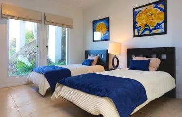 Splendide villa avec une vue panoramique sur l&rsquo;océan