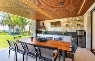 Villa de luxe en bord de mer à Vente à Praia do Forte, Bahia, Brésil