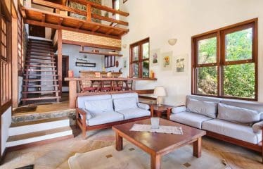 Maison idyllique au bord de l&rsquo;eau avec jetée à Paraty