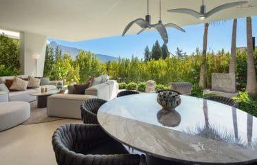 Très belle villa moderne jumelée située à Marbella