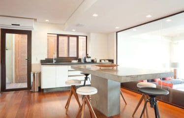 Somptueuse Propriété avec 5 chambres vue mer et accès à la plage à Joá