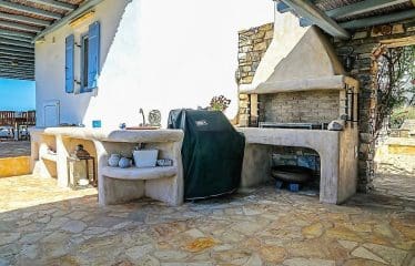 Très belle villa de luxe avec une vue imprenable sur la mer située à Paros