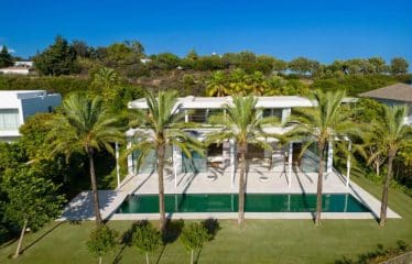 Splendide villa de luxe située au bord du golf
