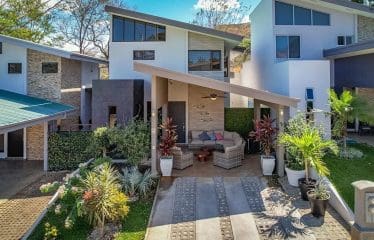 Belle villa moderne située à Casa Paradiso En Coco