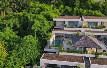 Somptueux penthouse de luxe avec piscine situé à Layan