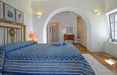 Très belle villa de luxe avec une vue imprenable sur la mer située à Paros