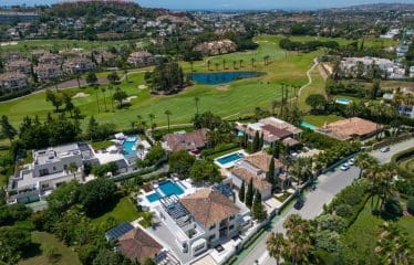 Magnifique villa de luxe située à Nueva Andalucia