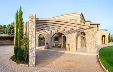 Splendide villa de luxe avec une vue imprenable sur la mer