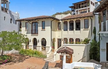 Très belle maison moderne avec une vue sur l&rsquo;océan