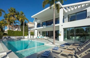 Splendide propriété moderne située à Nueva andalucia