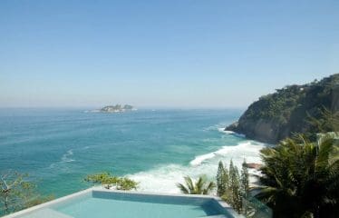 Somptueuse Propriété avec 5 chambres vue mer et accès à la plage à Joá