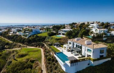 Très belle villa de luxe moderne située à Marbella