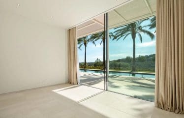 Splendide villa de luxe située au bord du golf