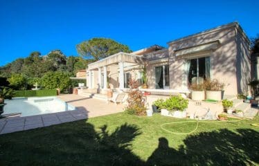 Magnifique Propriété   VILLEFRANCHE SUR MER « CASTELLET »