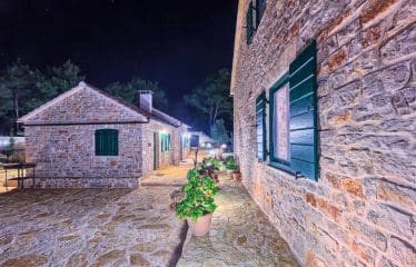 Villa en pierre sur l&rsquo;île de Hvar