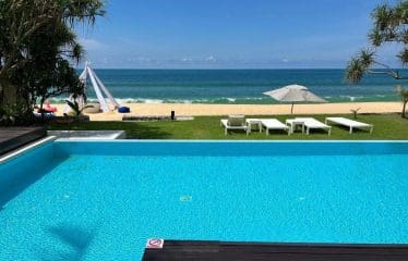 Belle villa située en bord de plage à Natai
