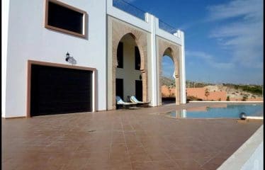 SOMPTUEUX PALAIS sur les hauteurs d&rsquo; AGADIR .