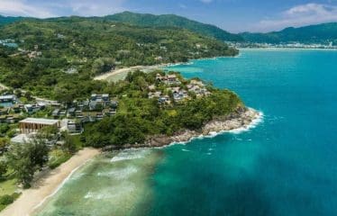 Très belle villa de style contemporaine avec vue sur la mer