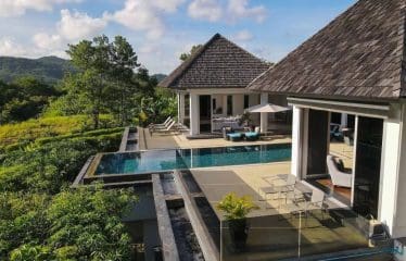 Magnifique villa avec une vue splendide sur la mer située à Layan