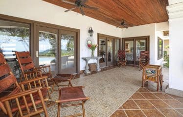 Très belle villa avec vue sur l&rsquo;océan