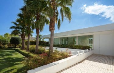 Splendide villa de luxe située au bord du golf