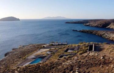 superbe villa au design architectural distinctif sur l’île de Sérifos.