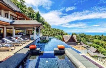 Splendida villa arroccata in una tenuta di lusso situata a Surin