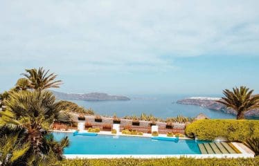 Splendide villa avec vue mer située à Santorin