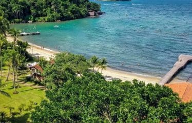 Magnifique domaine en bord de mer à vendre à Angra Dos Reis –