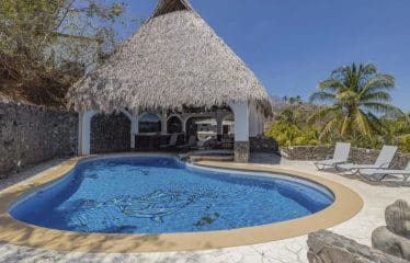 Grande villa avec une vue sur l&rsquo;océan située à Ocotal