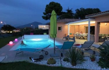 Magnifica proprietà con vista mozzafiato sul mare Golf d'Ajaccio