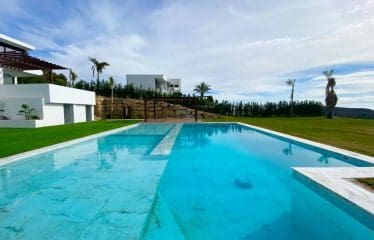Splendide villa contemporaire avec vue sur la mer située à Marbella