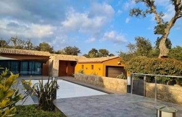 Superb contemporary villa, tastefully designed. Porto-Vecchio