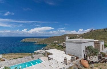 Magnifique Villa les pieds dans l&rsquo;eau – Île de Kéa