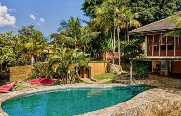 Propriété pieds dans l eau  exclusive  dans une île paradisiaque à Angra dos Reis