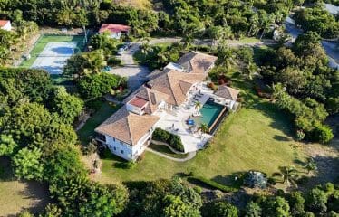 Belle Villa Bali – Vue Mer – Terres Basses