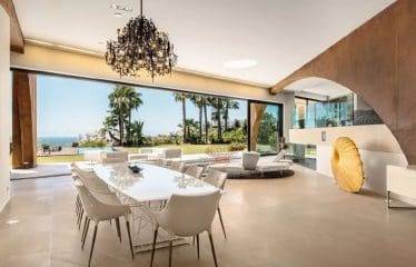 VILLA FUTURA – UNIQUE ULTRAMODERN STATE-OF-ART LUXURY VILLA WITH WOW FACTOR IN LA RESERVA DE ALCUZCUZ, BENAHAVIS