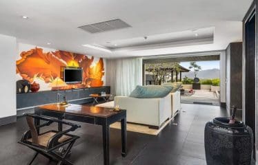 Somptueux penthouse de luxe avec piscine situé à Layan