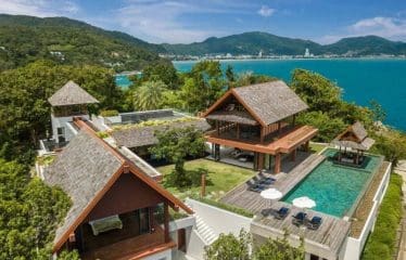 Très belle villa de style contemporaine avec vue sur la mer
