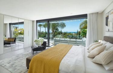 EMPLACEMENT PRIVILÉGIÉ À MARBELLA EST