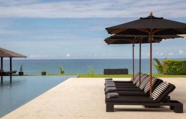 Splendide villa de luxe située en bord de mer